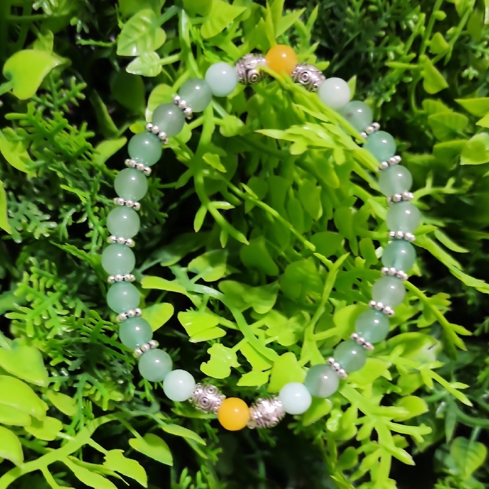 Elegant Green and Yellow Beaded Bracelet
